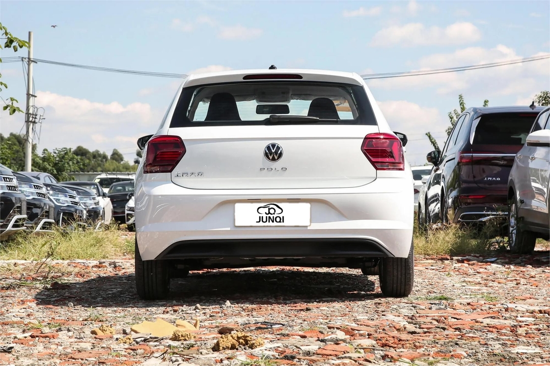 Volkswagen POLO 1.5L Carro de gasolina para adultos Com 185 km / h velocidade máxima para motoristas