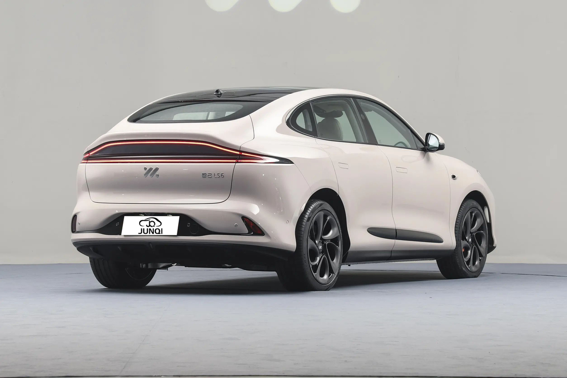 Zhiji LS6 Drive esquerdo Carro elétrico sedã Zhiji S Modelo principal para adultos