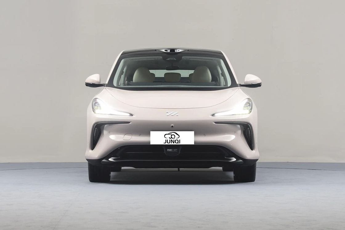 Zhiji LS6 Drive esquerdo Carro elétrico sedã Zhiji S Modelo principal para adultos