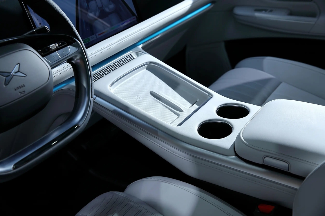 Médio a grande Xiaopeng carro elétrico 5 portas 5 lugares Xpeng G9 SUV elétrico puro