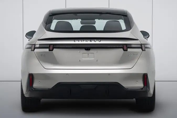 Apresentando o Lynk Co 07 A combinação perfeita de desempenho e sustentabilidade para a vida urbana