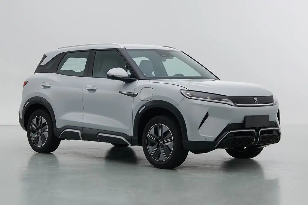 Descubra o poder do BYD yuan para cima Carro elétrico Yuan UP para a vida urbana
