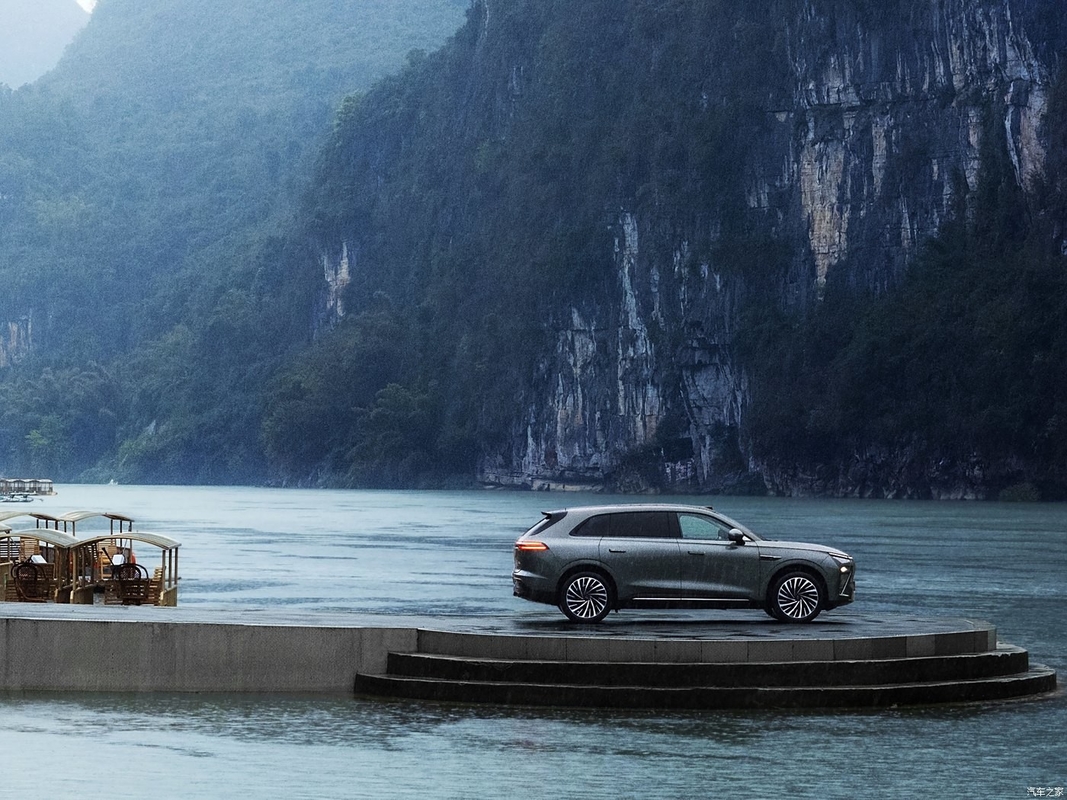 EXEED ET Chery SUV elétrico com 520 km em uma única carga 200 km / h velocidade máxima