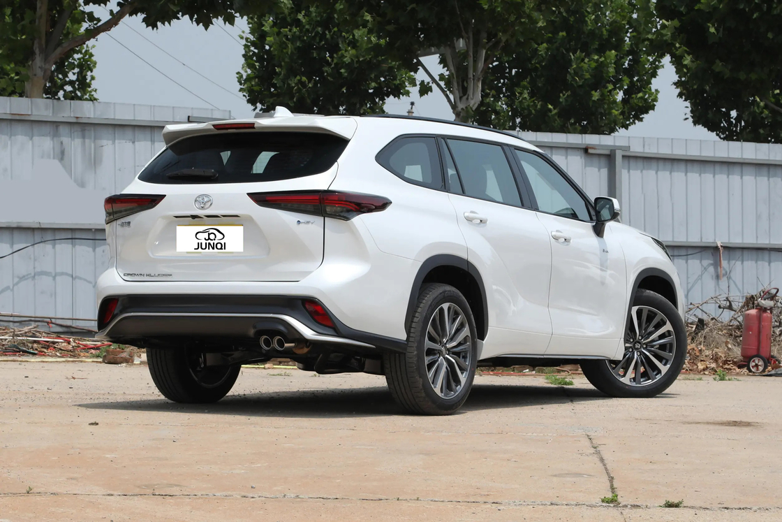Toyota Crown Land Release Lufang Carro Elétrico All Wheel Drive EV 155 mph Velocidade máxima