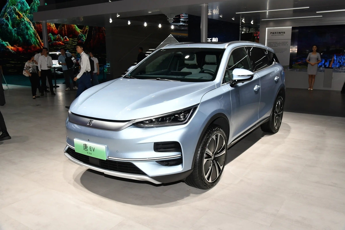 Luxo BYD Tang Carro Elétrico EV 185Km/H Direção Esquerda Plug In SUV híbrido
