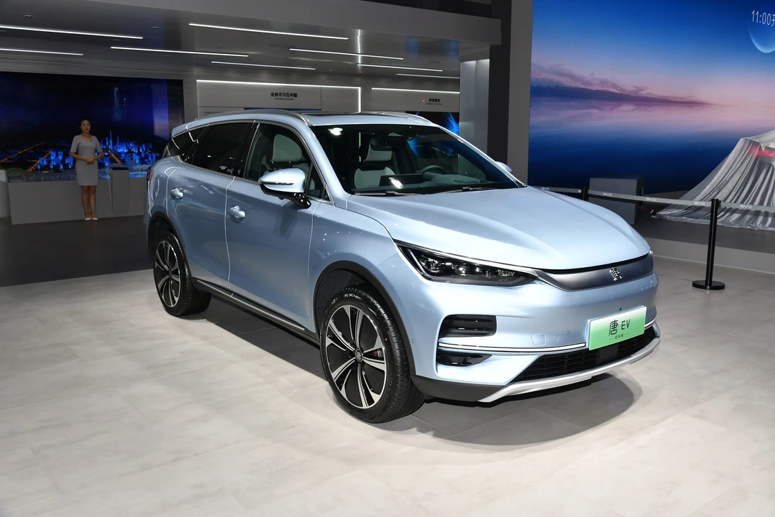 Luxo BYD Tang Carro Elétrico EV 185Km/H Direção Esquerda Plug In SUV híbrido