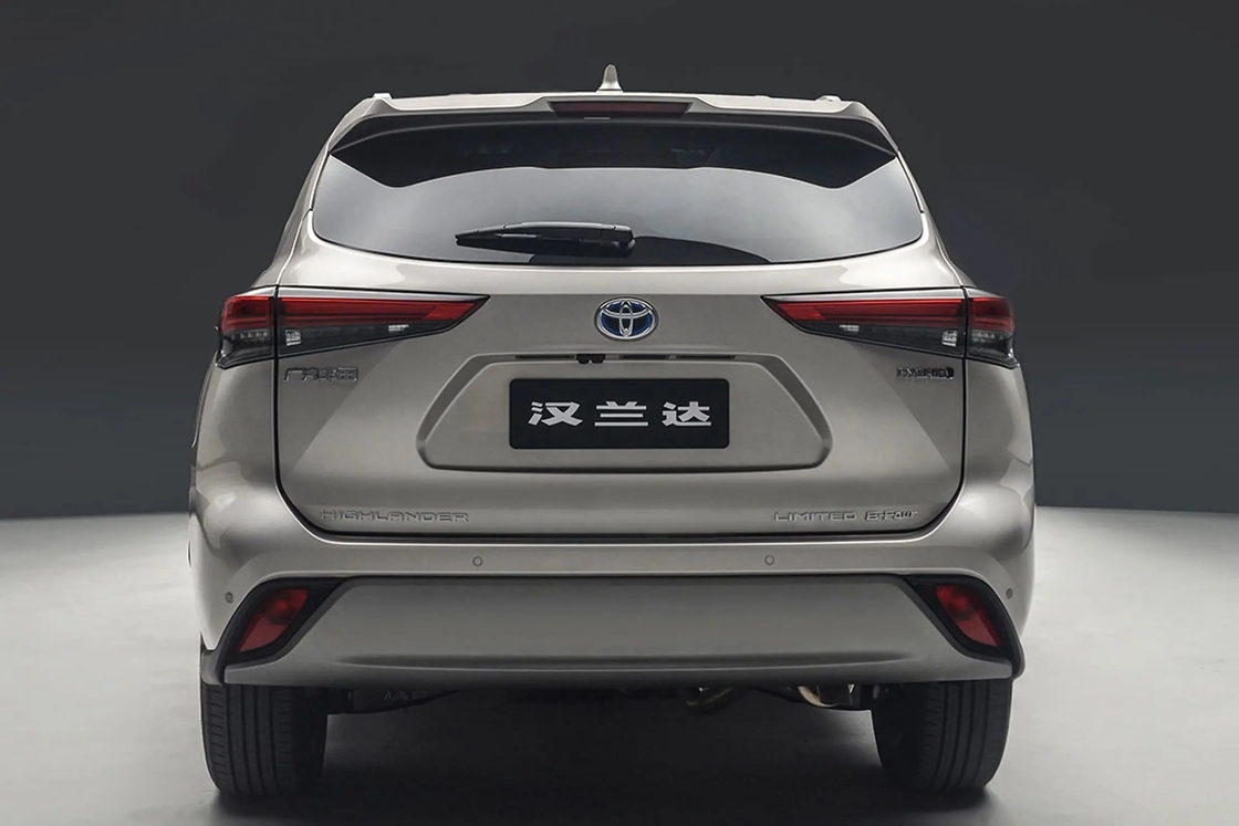 4 portas 5 lugares Toyota Highlander Carro com combustível Turbocompressor e sistema híbrido
