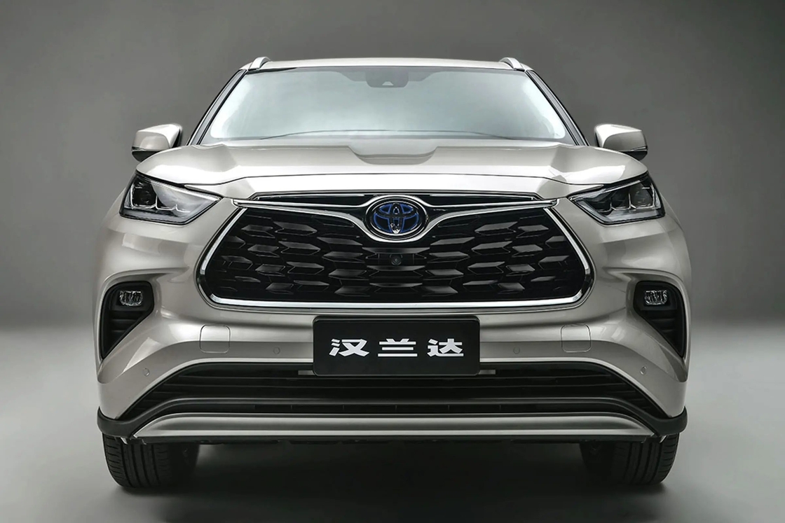 4 portas 5 lugares Toyota Highlander Carro com combustível Turbocompressor e sistema híbrido