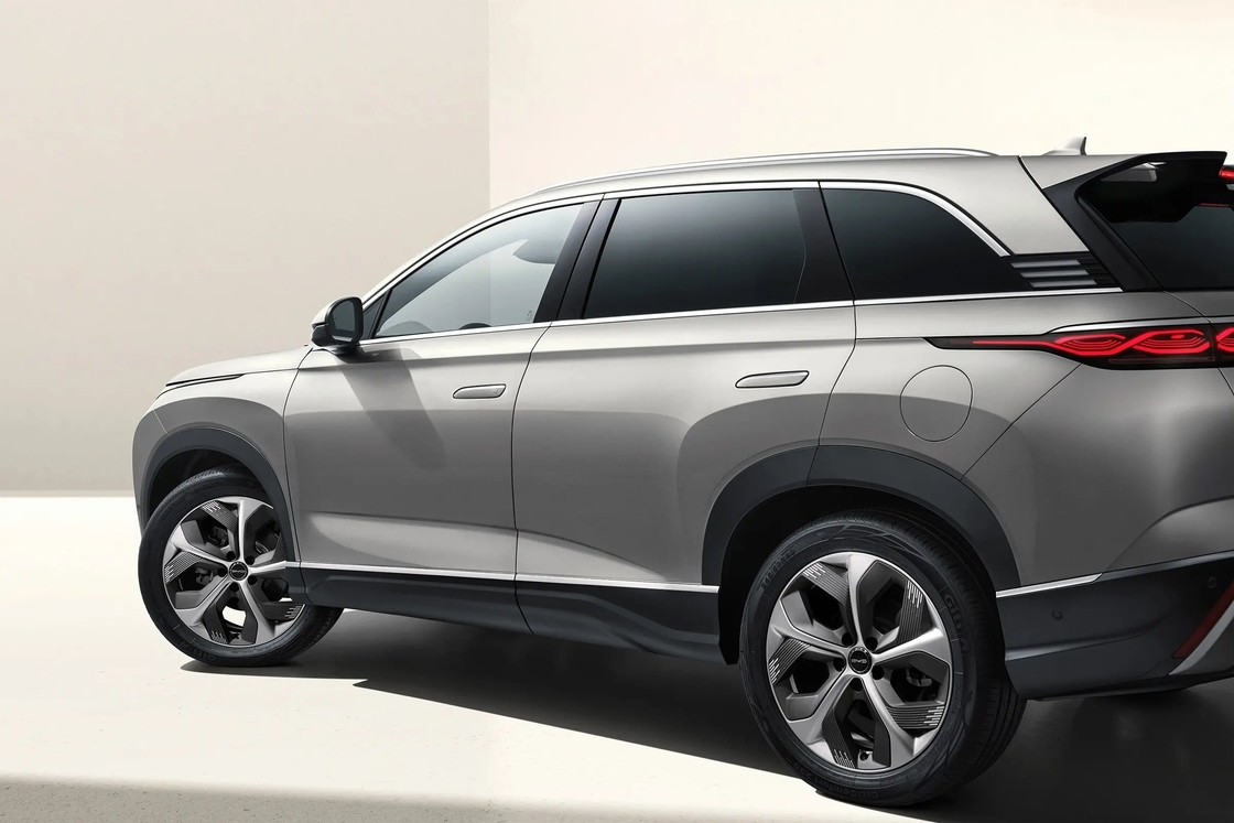 Atualize sua frota com a BYD Electric Car Frigate 07 Glory Edition DiLink 100 Engine System