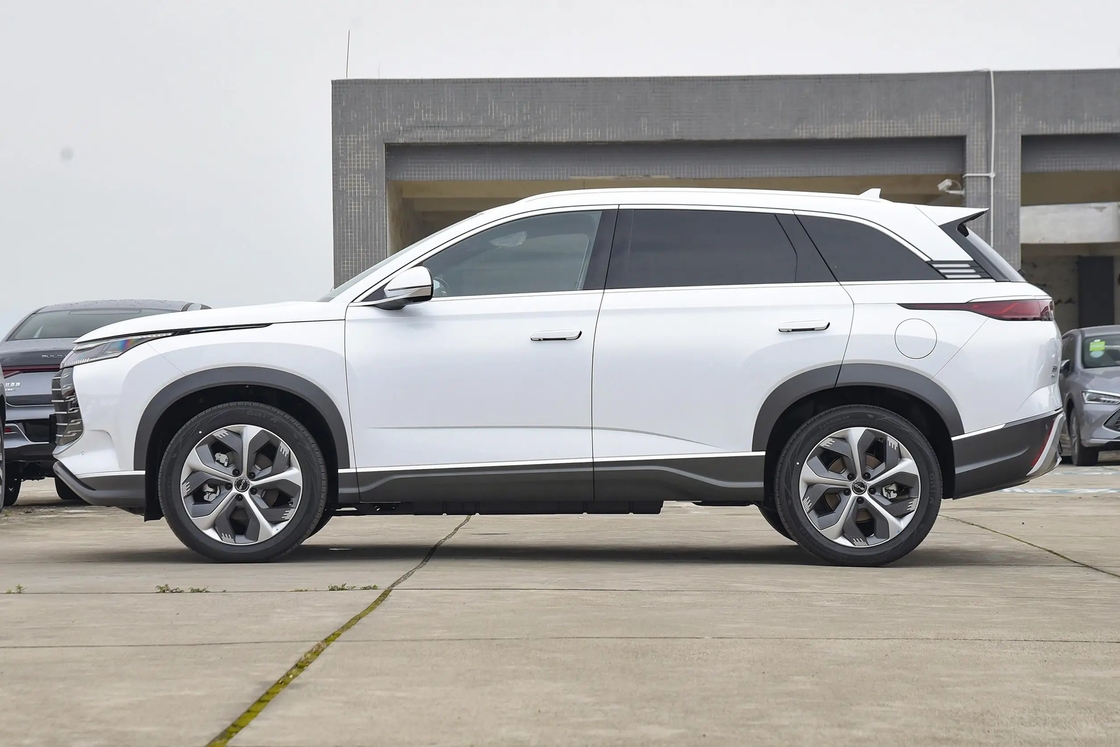 New Energy BYD Carro Elétrico BYD Fragata 07 Dm-I EV Automóveis SUV
