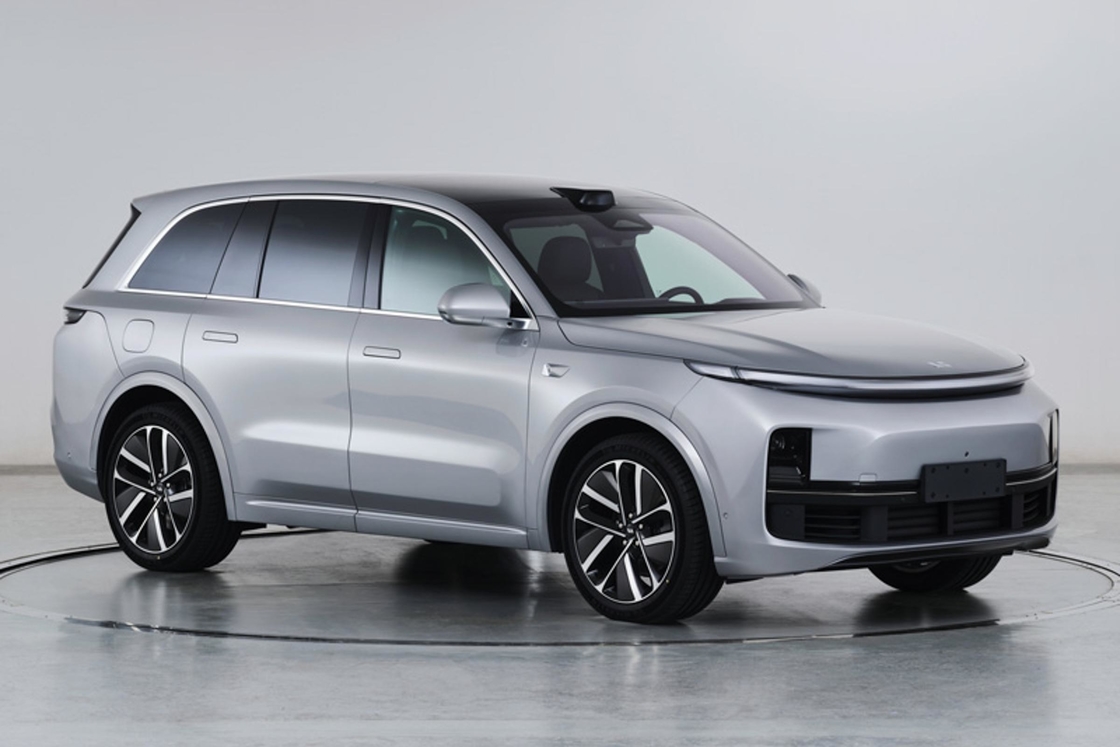Carro Elétrico Lixiang de Alto Desempenho Tipo Sedan Veículo Elétrico de Luxo Distância Estendida