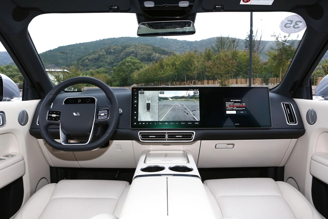 5 portas 6 lugares L8 Lixiang carro elétrico SUV Direção esquerda Com 800 km de autonomia