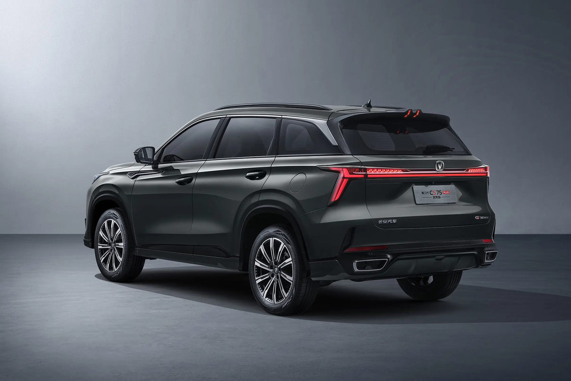 Changan Petrol CS75 Plus SUV Tipo de energia a gasolina para as suas aventuras diárias