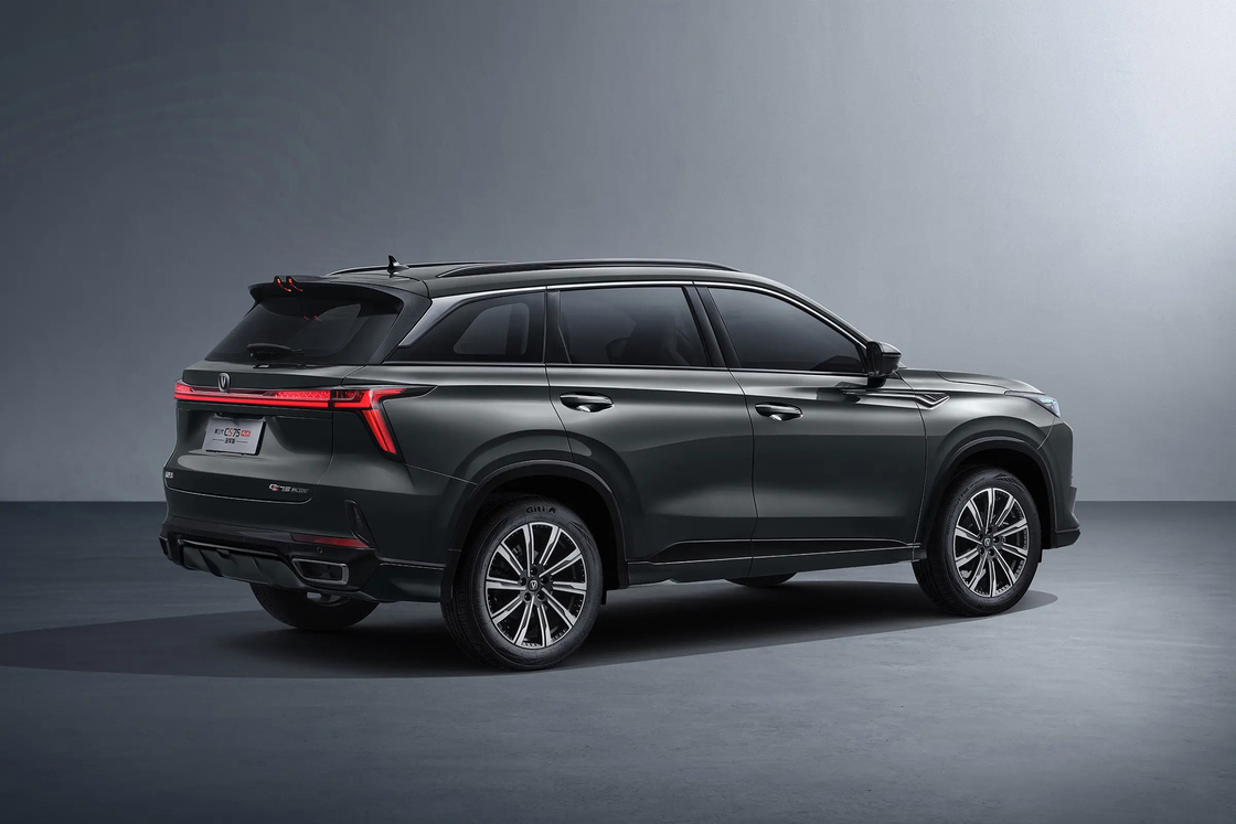 Changan Petrol CS75 Plus SUV Tipo de energia a gasolina para as suas aventuras diárias