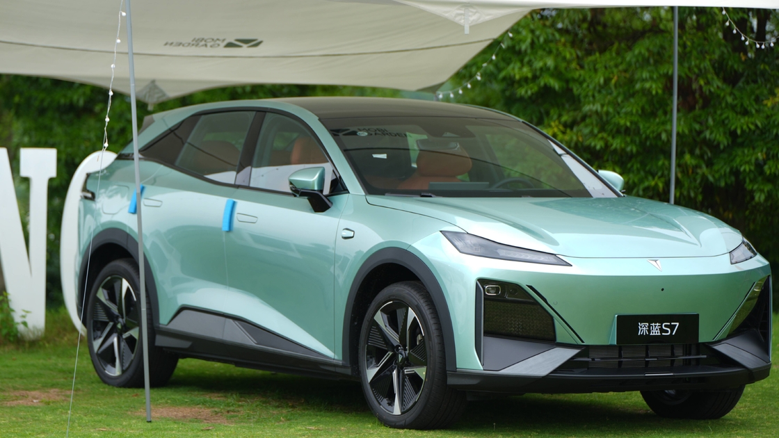 Direção esquerda Changan Carro elétrico DeepBlue 07 A mistura perfeita de forma e função