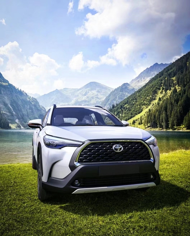 Automóvel Toyota Corolla de gasolina média FWD para viagens diárias e viagens de fim de semana