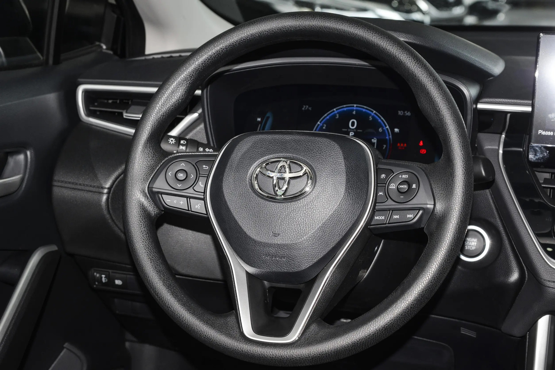 Toyota Corolla de gasolina de alto desempenho com motor 2.0L em linha quatro