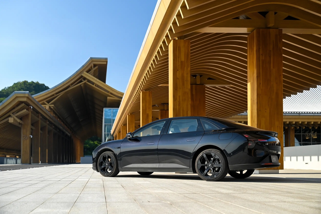Xiaopeng Electric Car M03 A escolha ideal com interior espaçoso e sistema de infotainment