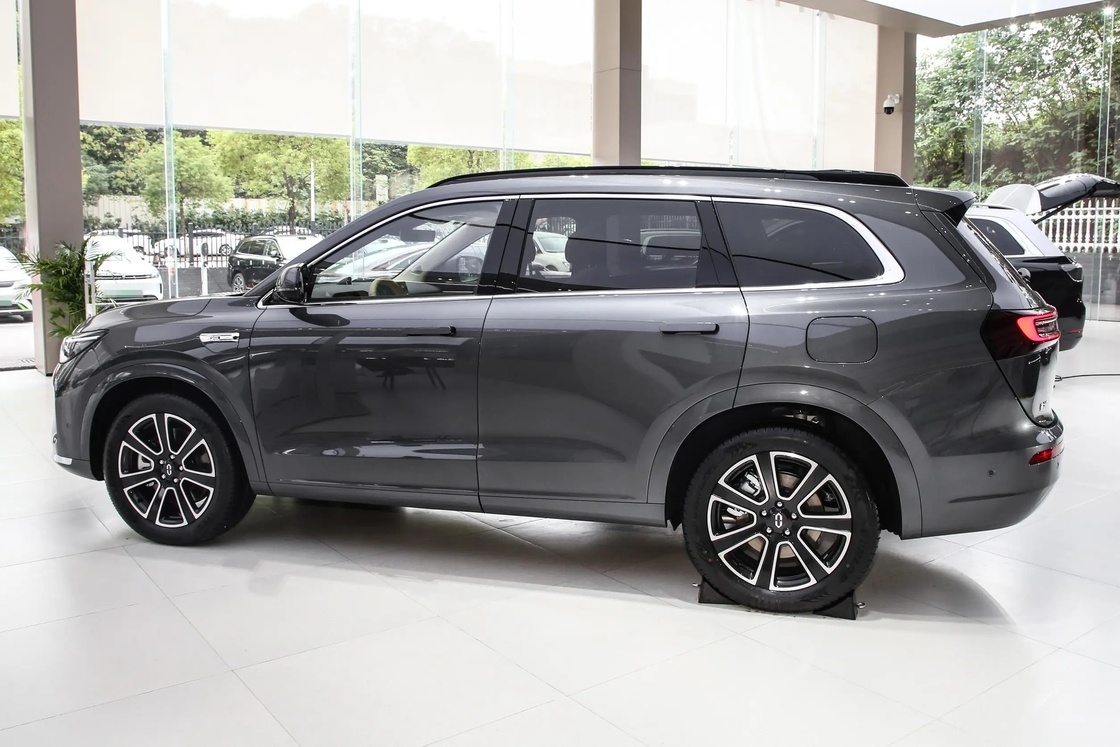 2024 AITO automóvel-AITO M7 1.5T com tração traseira versão Plus 5 lugares veículos automotores 240km e carros usados