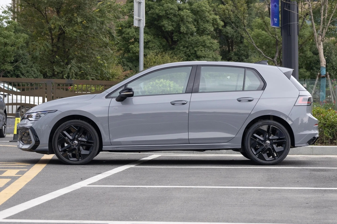 VolkswagenGolf 280 TSI DSG R-Line Litro Carro a gasolina Hatchback 2024 VW Golf 1.4T Carro Novo Pequeno Carro Petróleo