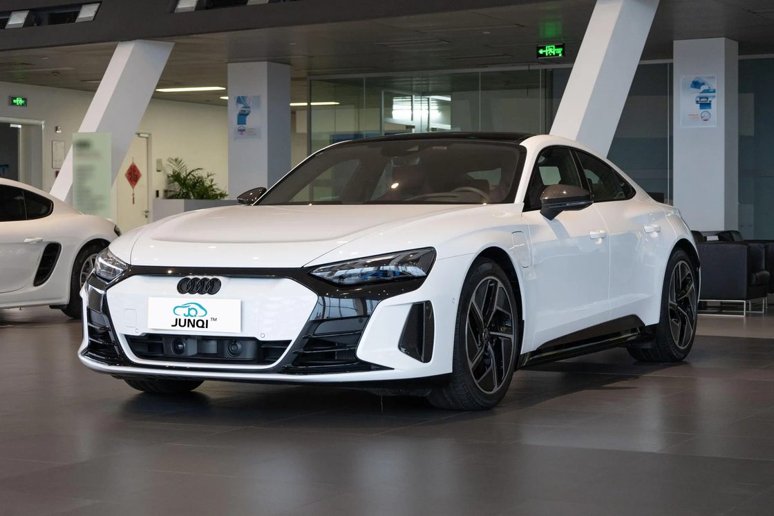 2024 Audi Q4 Etron Q5 Etron RS Etron Etron Gt Veículo Elétrico SUV de 4 rodas EV Carro para adultos Carro novo usado Alta velocidade Carro de energia nova Carro elétrico Carro elétrico