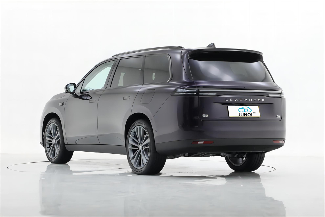 2024 Leapmotor C16: SUV elétrico avançado com 200kw de potência, 5 portas, 6 lugares, alcance estendido de 400 km