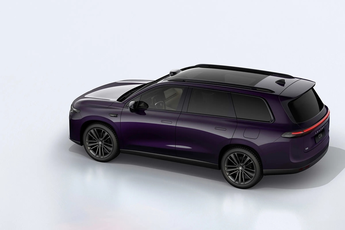 Carros híbridos de luxo 2024 Leapmotor C16 SUV de 5 portas e 6 lugares 134KM Long Range Veículos de energia nova fabricados na China para venda