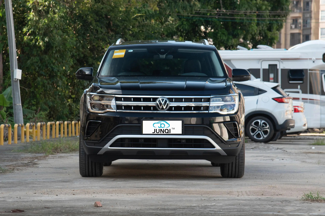 VW Touron 2.5T-A/MT-530 4WD versão emblemática SUV de 7 lugares