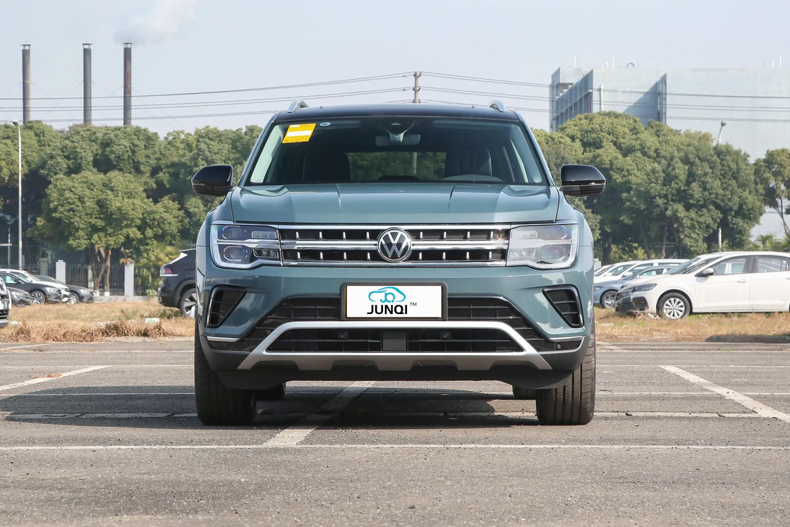 VW Touron 2.5T-A/MT-530 4WD versão emblemática SUV de 7 lugares